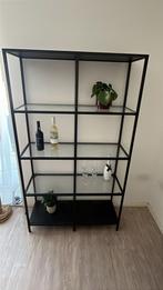 Mooie stalen kast met glazen leggers, Met plank(en), Gebruikt, Glas, 150 tot 200 cm