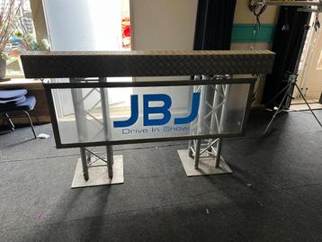 DJ tafel DJ booth Draaitafel beschikbaar voor biedingen