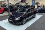 Volkswagen Golf 1.6 GT Unieke auto! Young timer! Clima! Navi, Auto's, Volkswagen, Gebruikt, 4 cilinders, 1290 kg, Zwart