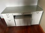 Bureau met bijpassend bankje, Huis en Inrichting, Ophalen, 100 tot 150 cm, Zo goed als nieuw, Met deur(en)