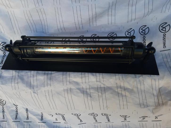 Wandlampje, tube, zwart metaal met ledlamp. incl. ledlamp, Huis en Inrichting, Lampen | Wandlampen, Zo goed als nieuw, Metaal