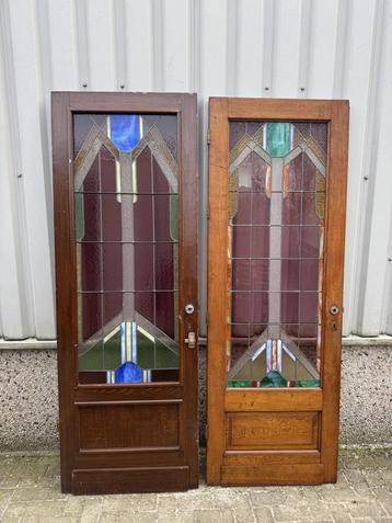 3 antieke deuren met glas in lood beschikbaar voor biedingen