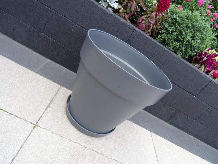 ELHO BLOEMPOT met ronde wielen Ø40cm + schotel -HERFST TIP, Tuin en Terras, Bloempotten, Gebruikt, Kunststof, Balkon, Tuin, Minder dan 40 cm