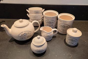 Country Stoneware Servies beschikbaar voor biedingen