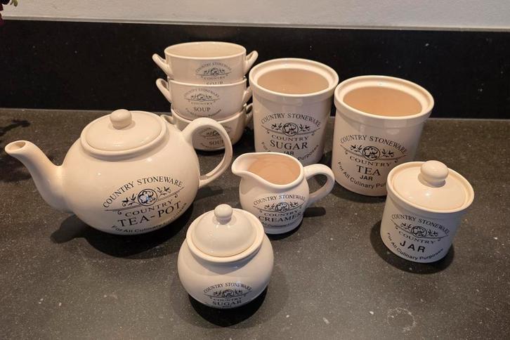 Country Stoneware Servies, Huis en Inrichting, Keuken | Servies, Gebruikt, Compleet servies, Overige stijlen, Aardewerk, Ophalen of Verzenden