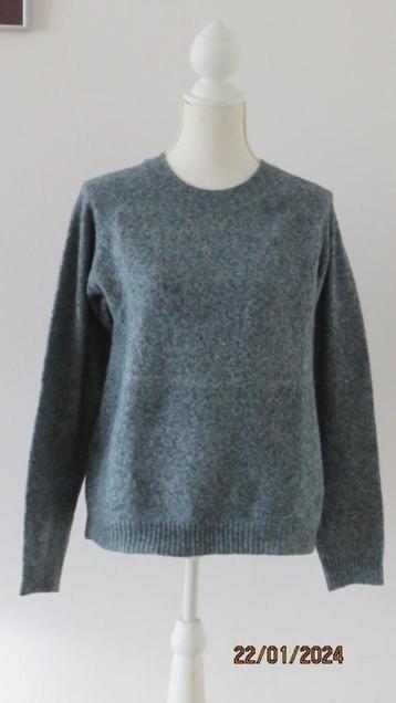 Leuk truitje van Vero Moda beschikbaar voor biedingen