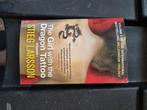 Stieg larson: engelstalig. The girl with the dragon tattoo, Ophalen of Verzenden, Gelezen