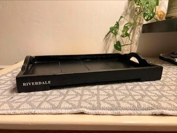 Riverdale houten plateau beschikbaar voor biedingen