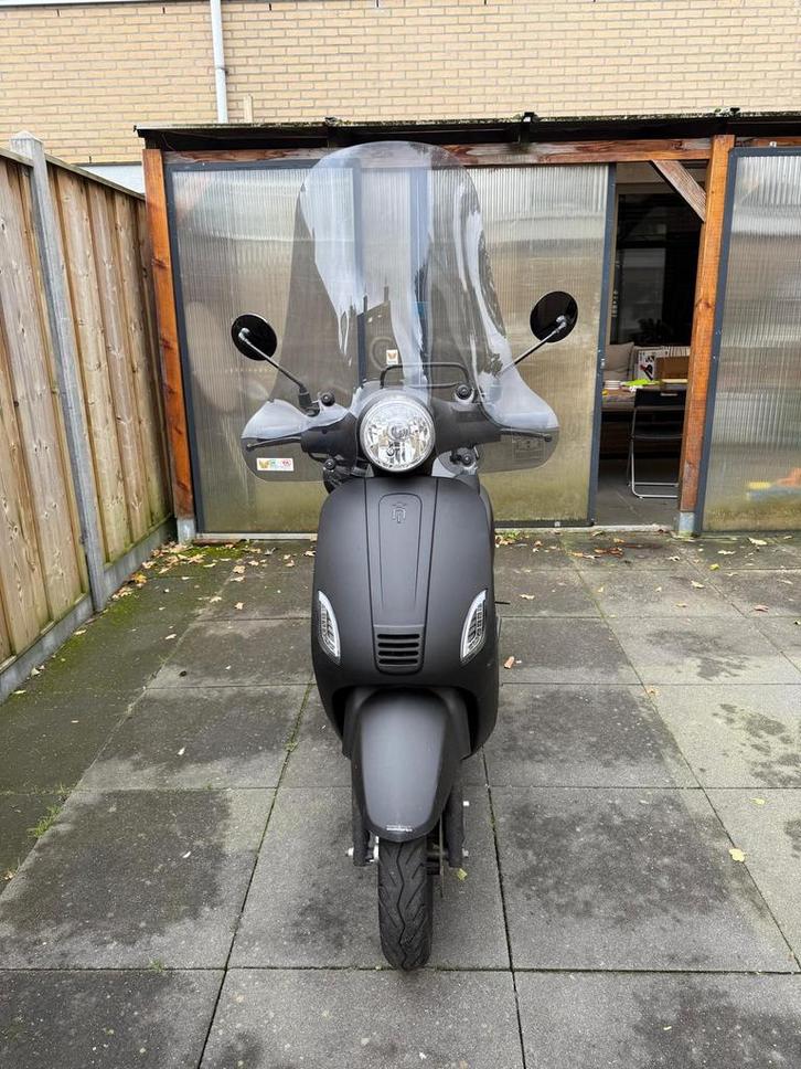 Znen scooter, Fietsen en Brommers, Snorfietsen en Snorscooters, Zo goed als nieuw, Overige merken, Benzine, Ophalen of Verzenden