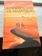 Kinderen van de maanvalk - Peter Dickinson, Ophalen of Verzenden, Zo goed als nieuw