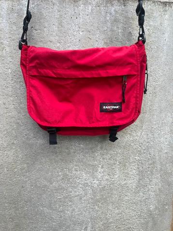 Eastpack schoudertas beschikbaar voor biedingen