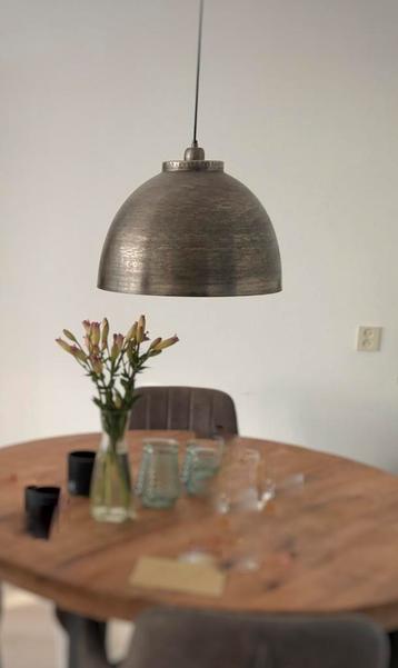 Mooie industriële hanglamp beschikbaar voor biedingen