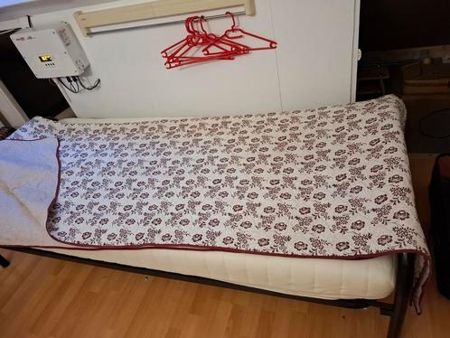 Beddensprei deken 2x, Huis en Inrichting, Woonaccessoires | Plaids en Woondekens, Zo goed als nieuw, Ophalen of Verzenden