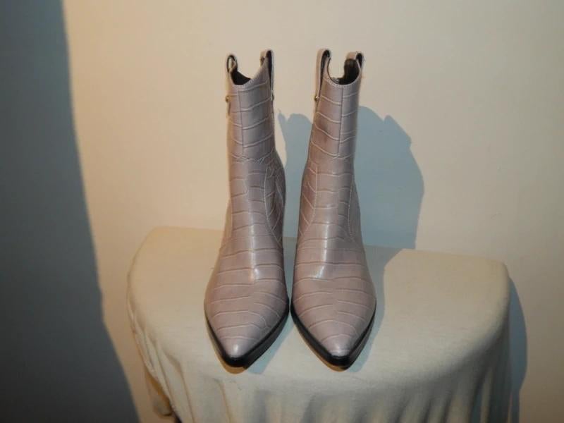 Josh V laarzen structuur aparte schuine hak Als Nieuw 41, Verzenden, Lage of Enkellaarzen, Zo goed als nieuw, Josh V