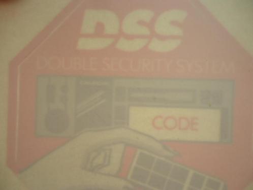 sticker oud Grundig AUTORADIO Dss security auto radio retro, Verzamelen, Stickers, Zo goed als nieuw, Bedrijf of Vereniging, Verzenden