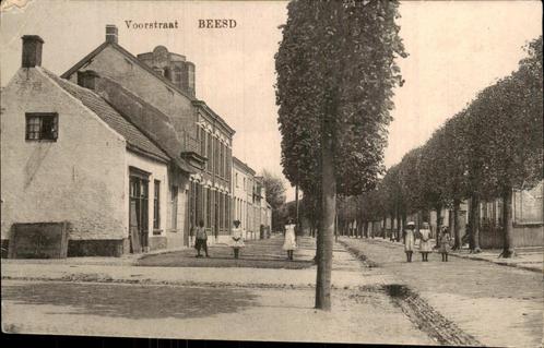 Voorstraat in Beesd, Verzamelen, Ansichtkaarten | Nederland, Gelopen, Gelderland, Voor 1920, Ophalen of Verzenden