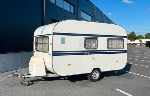 Knaus Monsun Vintage Caravan Uniek & Klaar voor Zomer!, Caravans en Kamperen, Caravans, Bedrijf, tot en met 4, 750 - 1000 kg, Treinzit