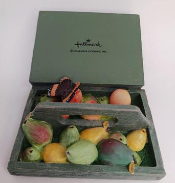 Marjolein Bastin fruit kratje van Hallmark beschikbaar voor biedingen