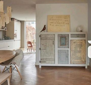 Unieke kast met verschillende deuren b180xh135xd49cm beschikbaar voor biedingen