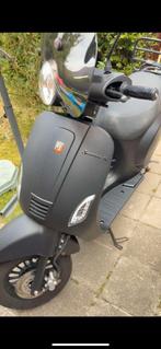 La souris sourini r scooter blauw kenteken 2020, Fietsen en Brommers, Snorfietsen en Snorscooters, Ophalen, Zo goed als nieuw