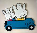 Nijntje met familie in auto. Mooie houten wanddecoratie., Ophalen, Zo goed als nieuw