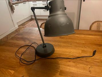 IKEA Hektar bureau/tafel lamp beschikbaar voor biedingen