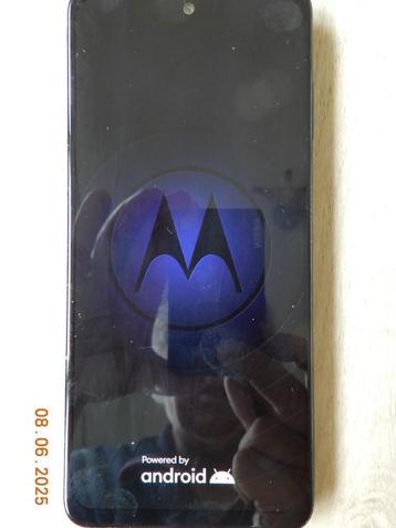 te koop ; z.g.a.n. MOTOROLA GSM beschikbaar voor biedingen