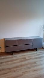 Xooon Lurano Dressoir grijs/taupe 1.90m, Huis en Inrichting, Kasten | Dressoirs, 150 tot 200 cm, 25 tot 50 cm, Modern, Glas