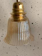 Vintage Glazen parelmoer kapje uit Frankrijk, Huis en Inrichting, Lampen | Hanglampen, Gebruikt, Vintage, Ophalen of Verzenden