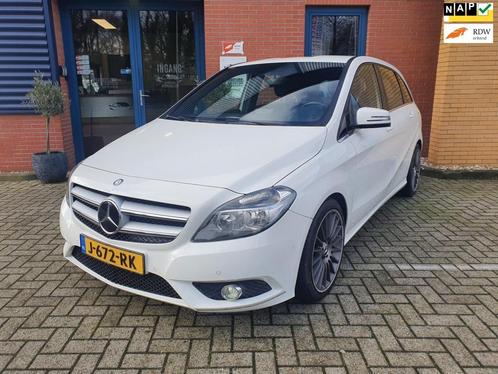 Mercedes-benz B-KLASSE 180 Blue EFF Navi, Stoelverwarming, A, Auto's, Mercedes-Benz, Bedrijf, B-Klasse, ABS, Airbags, Bluetooth