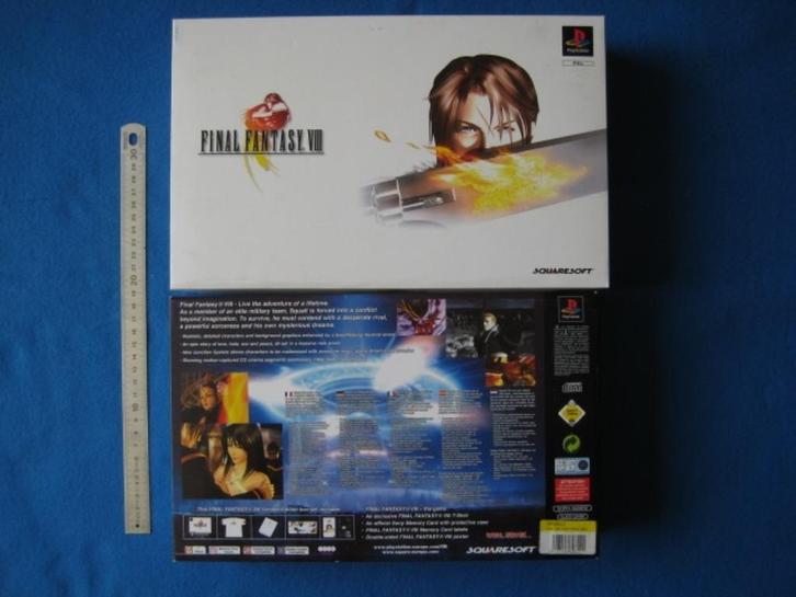 Final Fantasy VIII special editon box / Chocobo & Slime doek, Spelcomputers en Games, Games | Sony PlayStation 1, Zo goed als nieuw