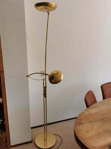 Holtkotter vloerlamp goud beschikbaar voor biedingen