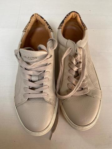 Selected Femme leer sneakers 38 beschikbaar voor biedingen