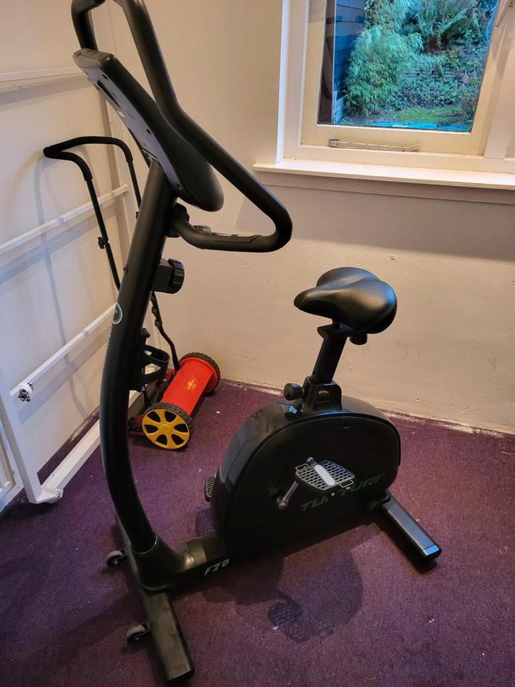 Tunturi F20 Hometrainer - goede staat, Sport en Fitness, Fitnessapparatuur, Zo goed als nieuw, Hometrainer, Ophalen
