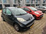 2x Peugeot 107 1.0 12V 5DR 2011 Grijs, Voorwielaandrijving, 4 stoelen, 68 pk, Origineel Nederlands