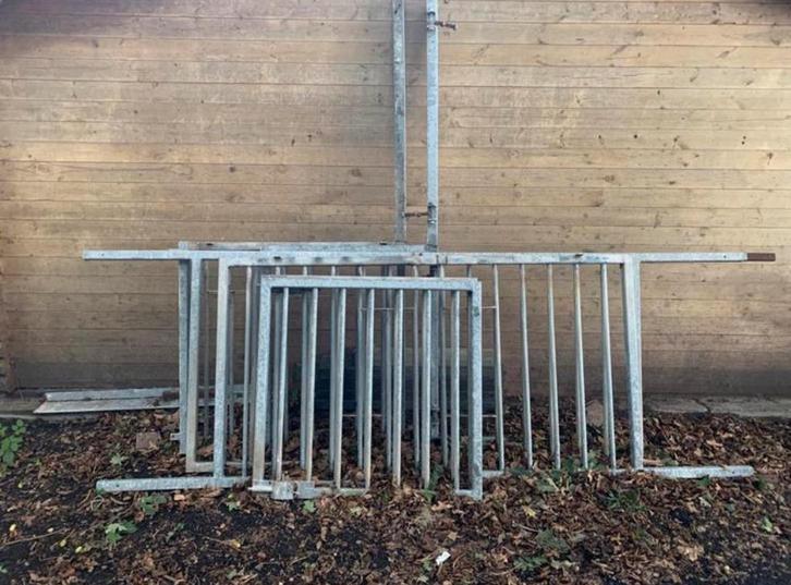 Staldeuren/stalramen/stalroosters/traliewerk paardenstal, Dieren en Toebehoren, Stalling en Weidegang, Toebehoren, 4 paarden of pony's of meer