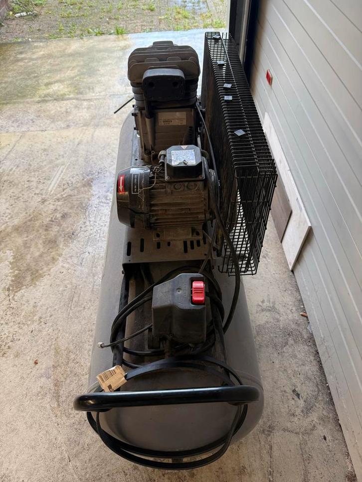 Airpress HK 600/200 Compressor - 200 Liter, Doe-het-zelf en Verbouw, Compressors, Gebruikt, 6 tot 10 bar, 100 liter of meer, 400 tot 800 liter/min