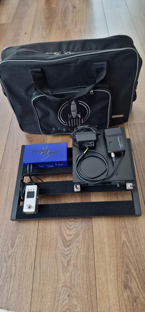 Gitaar-zender, Boss FC, processor, pedalboards, voeding, etc, Ophalen of Verzenden, Zo goed als nieuw, Elektrische gitaar