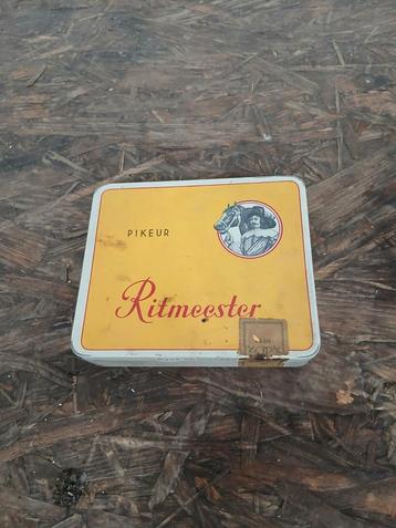 Vintage Ritmeester Blikje sigarenblikje beschikbaar voor biedingen