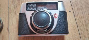 analoog fotocamera beschikbaar voor biedingen