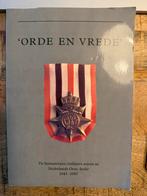 Ereteken Orde & Vrede + Gesigneerd Boek, Ophalen of Verzenden, Overige soorten, Nederland, Lintje, Medaille of Wings