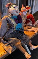 Antieke Thaise (Siam) marionetten, Ophalen