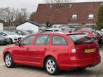 Skoda Octavia Combi 1.4 TSI Elegance DSG / Leder / Navi / PD, Euro 5, Gebruikt, 4 cilinders, Met garantie (alle)