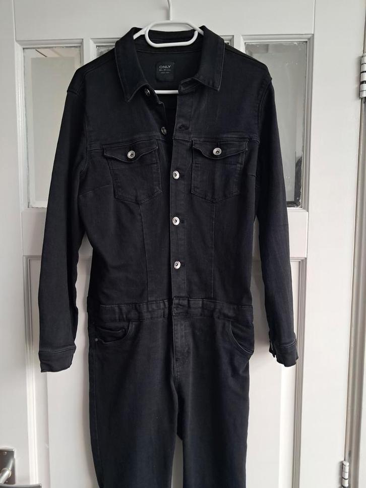 Zwarte Only jumpsuit - musthave!, Kleding | Dames, Jumpsuits, Zo goed als nieuw, Maat 38/40 (M), Zwart, Ophalen of Verzenden