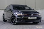 Volkswagen Golf 2.0 TSI GTI TCR Pano Dsg Akrapovic Vol, Auto's, 15 km/l, Gebruikt, Zwart, 4 cilinders
