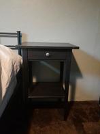 ikea hemnes 2 verschillende tafeltjes / nachtkastjes, Huis en Inrichting, Ophalen, Gebruikt, Hout