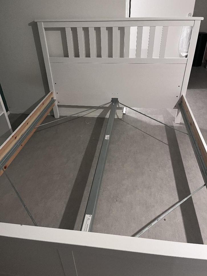 Hemnes bed IKEA 160x200cm, Huis en Inrichting, Slaapkamer | Bedden, Gebruikt, Tweepersoons, 80 cm, Hout, Wit, Ophalen