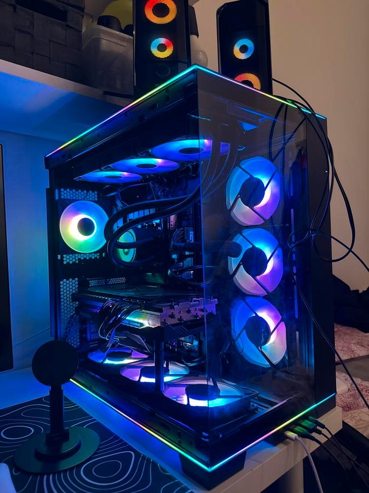 High-End Gaming PC, Computers en Software, Desktop Pc's, Zo goed als nieuw, 4 Ghz of meer, SSD, 32 GB, Met videokaart, Gaming