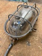 Gietijzeren lamp/lantaarn., Ophalen