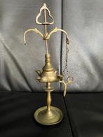 Een oude vintage antieke snotneus olielamp poppenhuis, Verzamelen, Verzenden